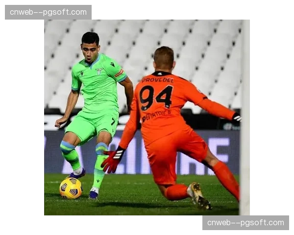 技术统计：斯特拉斯堡全场跑动距离比对手多出8公里