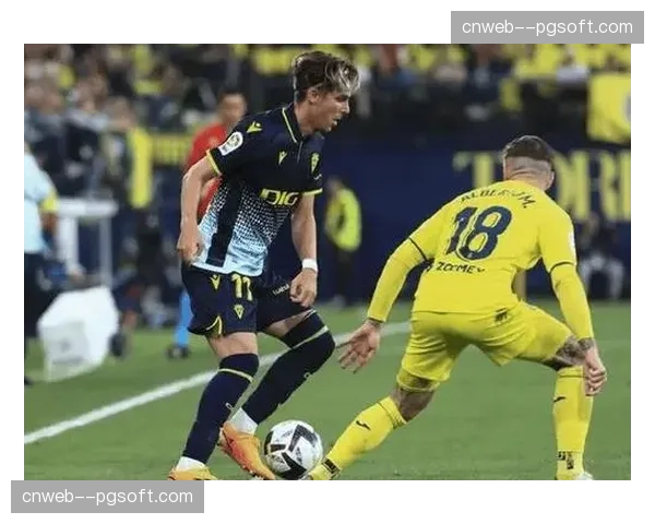 赫罗纳对阵比利亚雷亚尔因无人机入侵比赛暂停15分钟