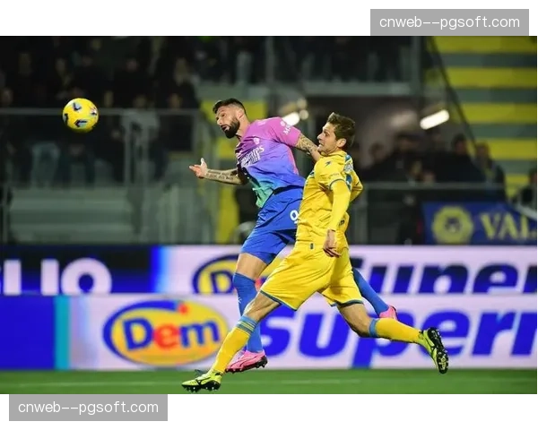 快讯：VAR长时间介入后，主裁判取消佛罗伦萨点球判罚